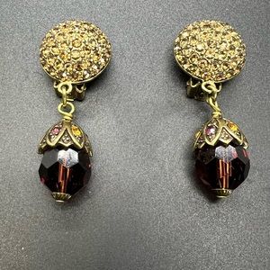 Beautiful signed Heidi Daus earrings with champagne rhinestones